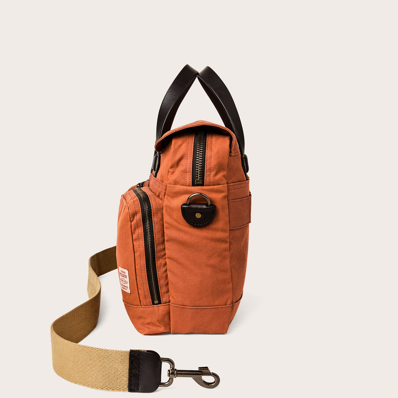 24 hour tin cloth briefcase von Filson | Rust (Red)