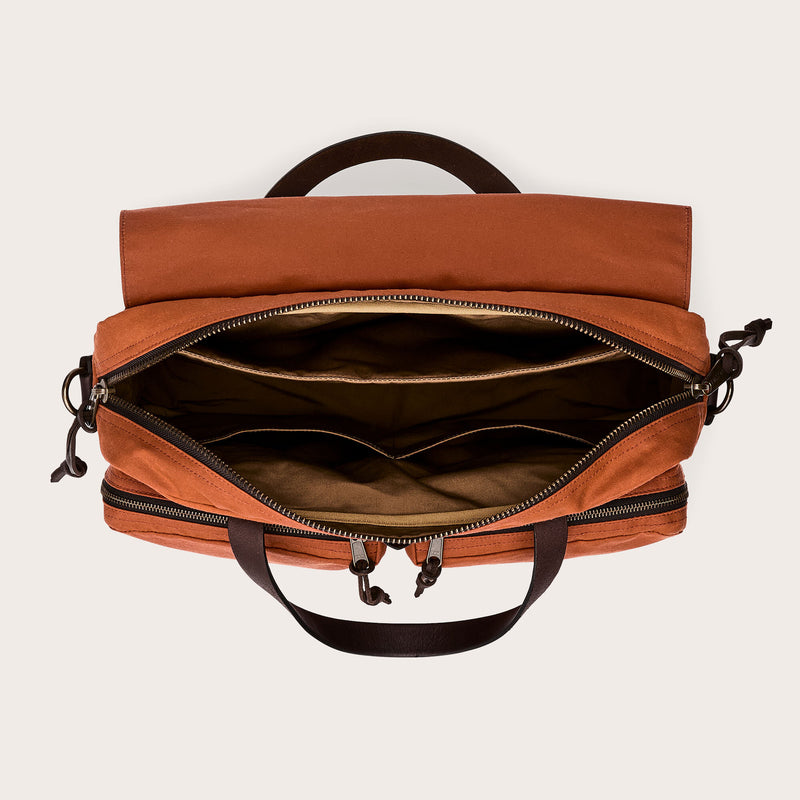 24 hour tin cloth briefcase von Filson | Rust (Red)