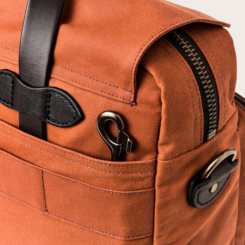 24 hour tin cloth briefcase von Filson | Rust (Red)