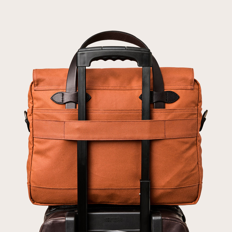 24 hour tin cloth briefcase von Filson | Rust (Red)