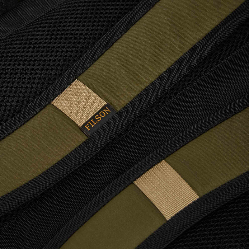 Scout journeyman backpack di Filson | Olive / black / cove (Green)