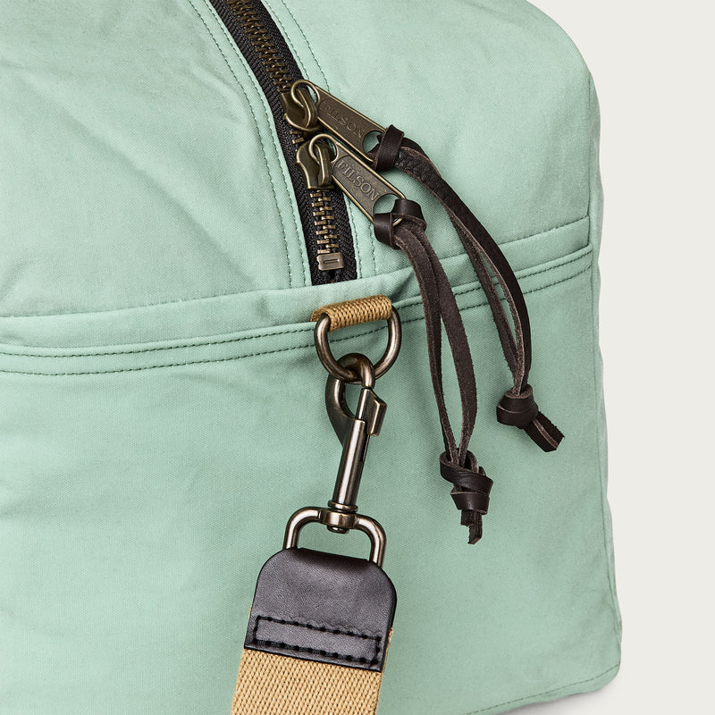 Tin cloth medium duffle bag von Filson | Granite green (Blue)