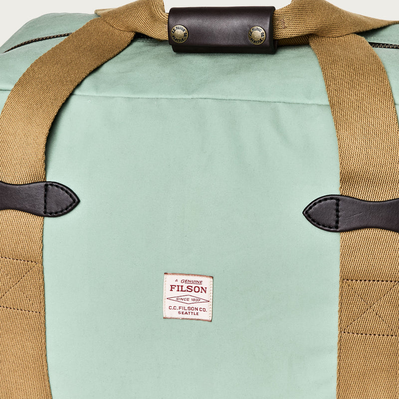 Tin cloth medium duffle bag von Filson | Granite green (Blue)