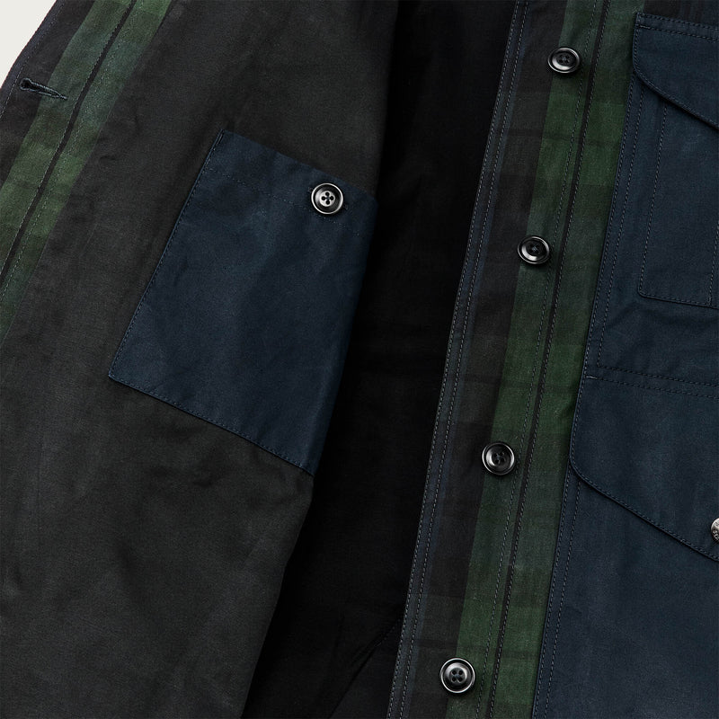 Women's dry waxed long cruiser von Filson | Black/ green plaid (Multicolour)