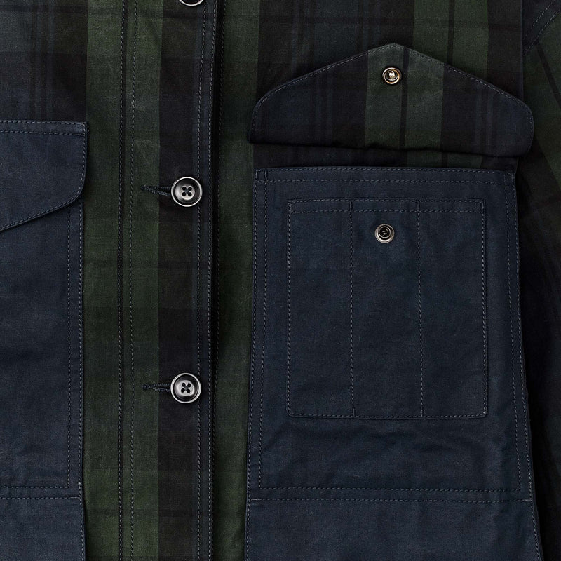 Women's dry waxed long cruiser von Filson | Black/ green plaid (Multicolour)