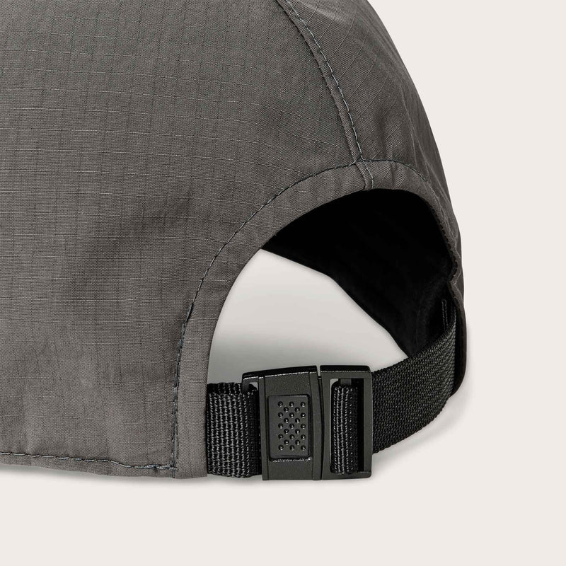 Swiftwater rain cap di Filson | Raven (Black)