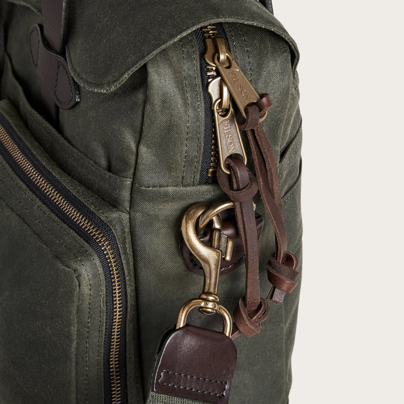 24 hour tin cloth briefcase von Filson | Otter green (Green)