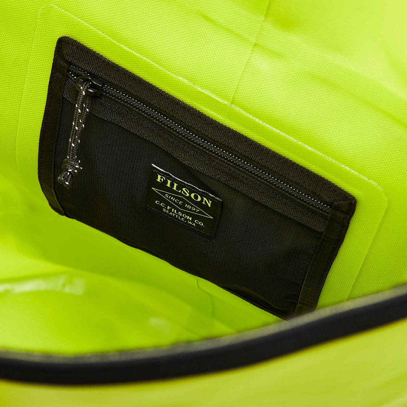 Dry backpack di Filson | Laser green (Green)