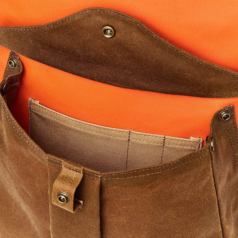 Journeyman backpack par Filson | Dark tan / flame (Orange)