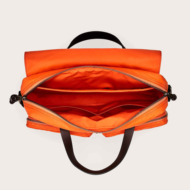 24 hour tin cloth briefcase di Filson | Flame (Orange)