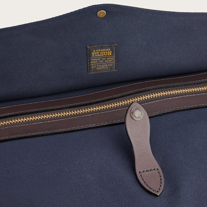 Large rugged twill duffle bag di Filson | Navy (Blue)