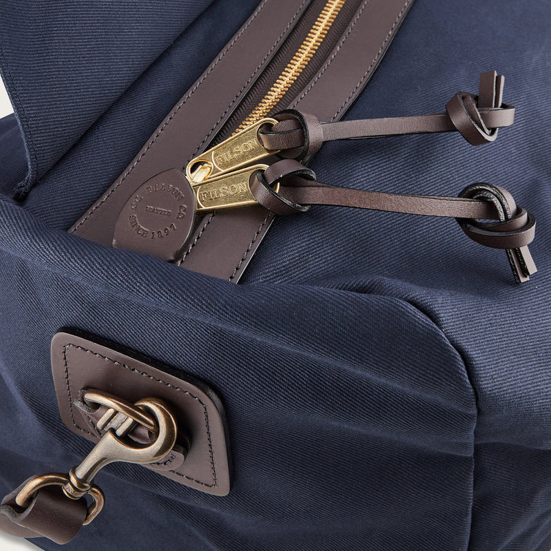 Large rugged twill duffle bag di Filson | Navy (Blue)
