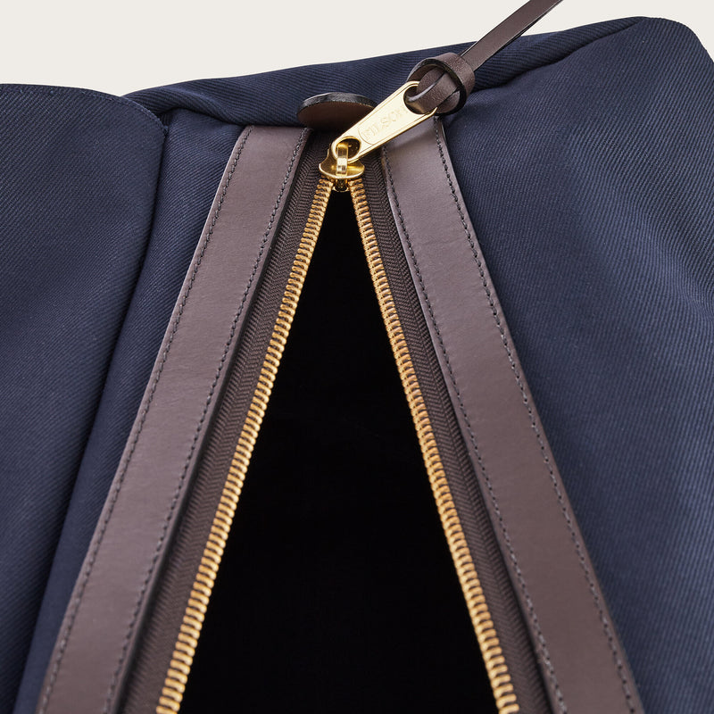 Large rugged twill duffle bag di Filson | Navy (Blue)