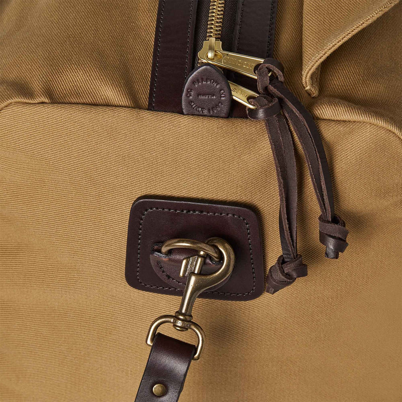 Rugged twill medium duffle par Filson | Tan (Beige)