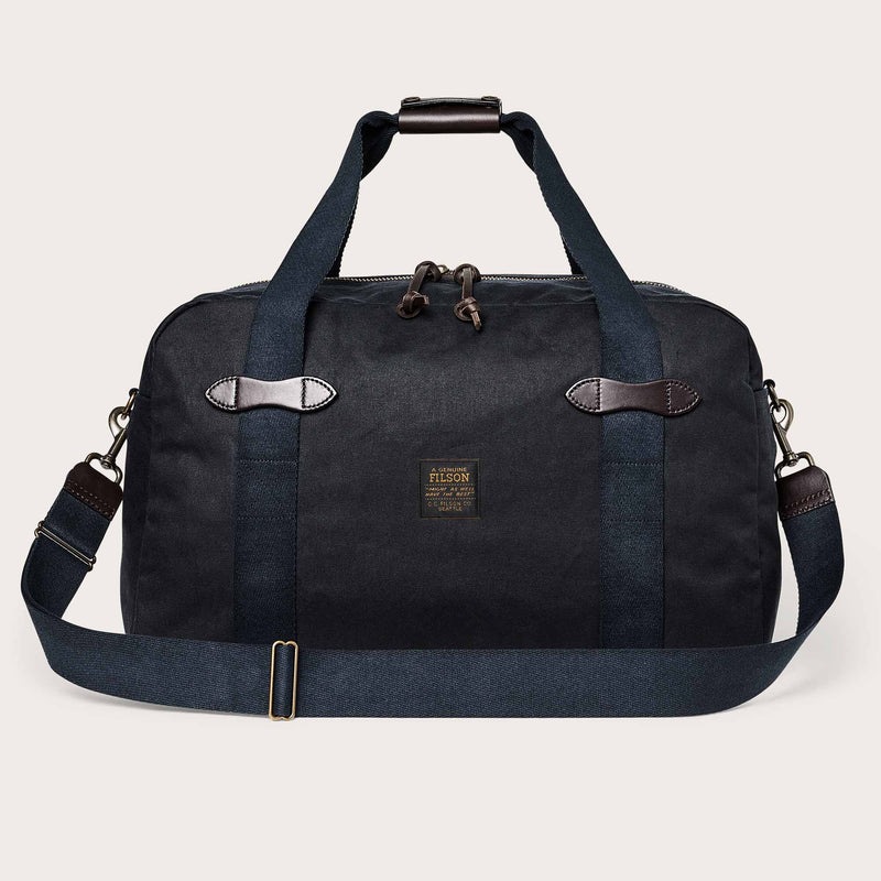 Medium tin cloth duffle bag di Filson | Navy (Blue)
