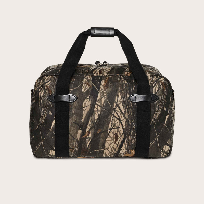 Medium tin cloth duffle bag di Filson | Realtree hardwoods camo (Brown)