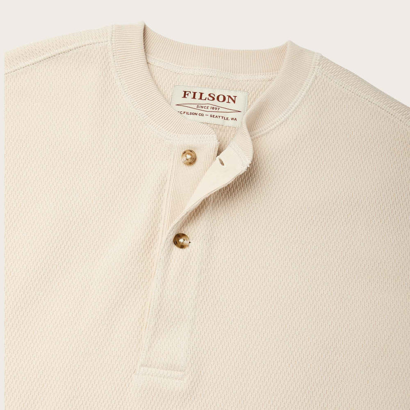 Waffle knit henley par Filson | Sand (Beige)
