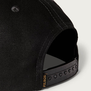 Bear trucker cap von Filson | Black (Black)