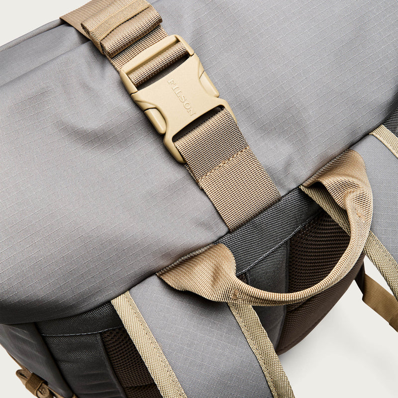 All-weather backpack di Filson | Moon mist / pewter (Gray)