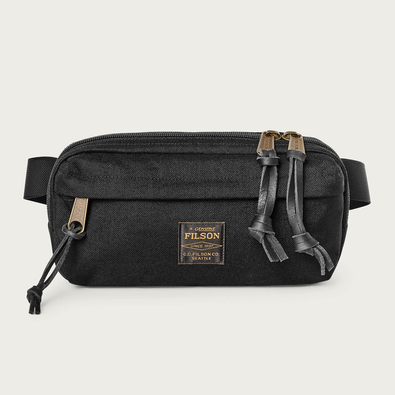 Dryden crossbody bag par Filson | Black (Black)