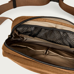 Dryden crossbody bag von Filson | Whiskey (Brown)