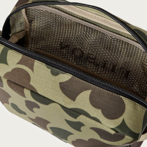 All-weather travel pack von Filson | Tundra shrub camo (Green)