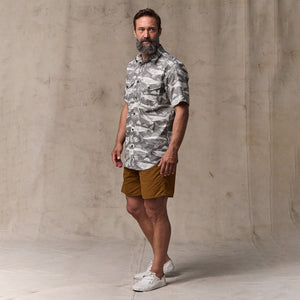 Twin lakes short sleeve sport shirt di Filson | Beluga / print (Gray)