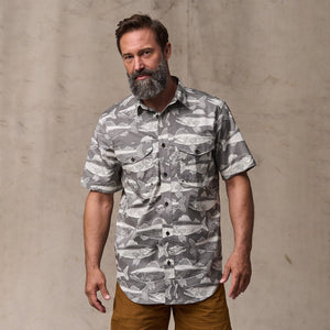 Twin lakes short sleeve sport shirt di Filson | Beluga / print (Gray)