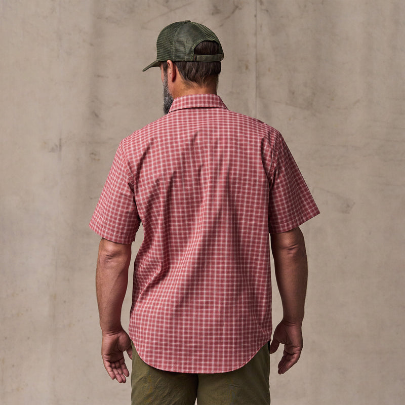 Twin lakes short sleeve sport shirt di Filson | Brick / cream plaid (Red)