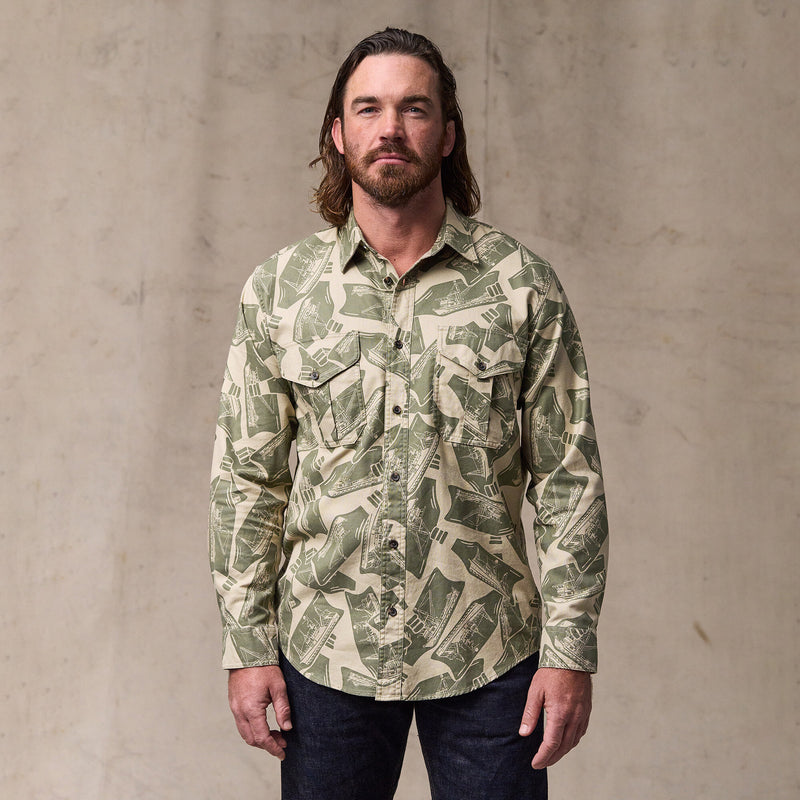 Lightweight alaskan guide shirt di Filson | Khaki / print (Green)