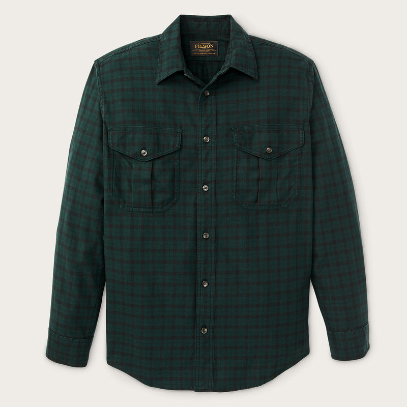 Lightweight alaskan guide shirt von Filson | Pine / black plaid (Green)