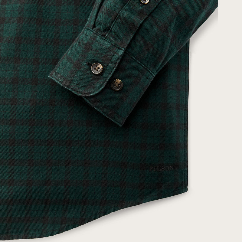 Lightweight alaskan guide shirt von Filson | Pine / black plaid (Green)
