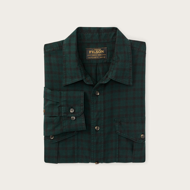 Lightweight alaskan guide shirt von Filson | Pine / black plaid (Green)