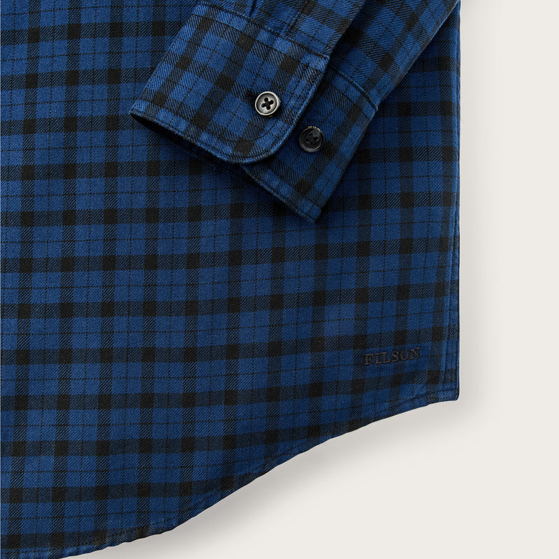 Lightweight alaskan guide shirt von Filson | Deep blue / black plaid (Blue)
