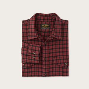 Lightweight alaskan guide shirt von Filson | Port / black plaid (Red)