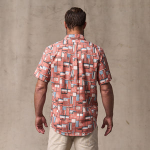 Short sleeve lightweight alaskan guide shirt von Filson | Russet / print (Pink)