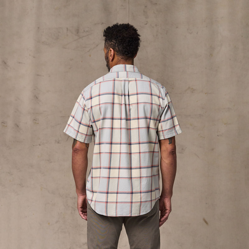 Short sleeve lightweight alaskan guide shirt par Filson | Light blue / tan plaid (Multicolor)