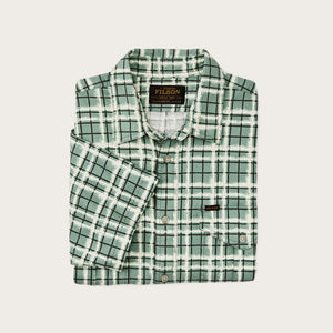 Short sleeve lightweight alaskan guide shirt by Filson | Deep sea / speckle p (Green)