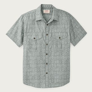 Filson's washed short sleeve feather cloth shirt von Filson | Khaki / print (Green)