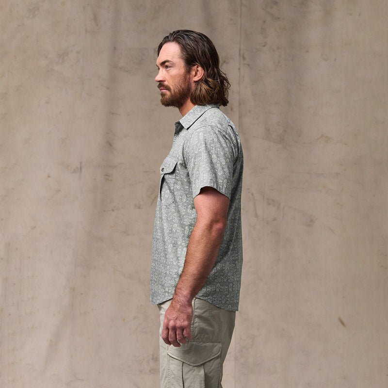 Filson's washed short sleeve feather cloth shirt von Filson | Khaki / print (Green)