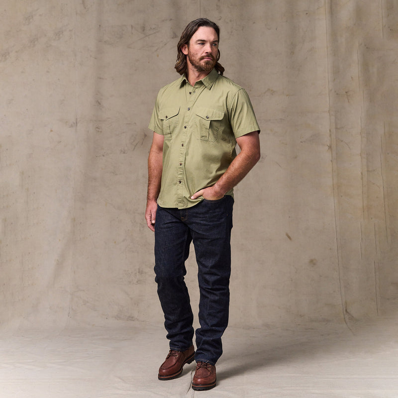 Filson's washed short sleeve feather cloth shirt von Filson | Lakebed (Beige)