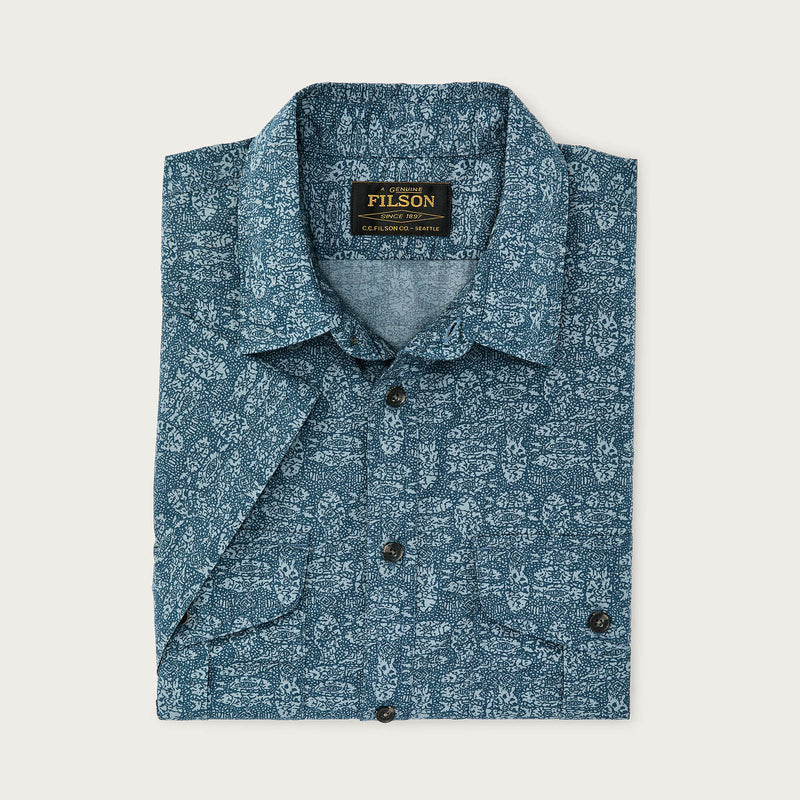 Filson's washed short sleeve feather cloth shirt von Filson | Blue / print (Blue)