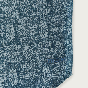 Filson's washed short sleeve feather cloth shirt von Filson | Blue / print (Blue)