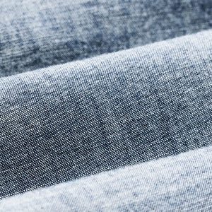 Short sleeve embroidered chambray shirt di Filson | Rinsed indigo chambray (Blue)