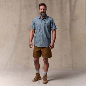 Short sleeve embroidered chambray shirt di Filson | Rinsed indigo chambray (Blue)