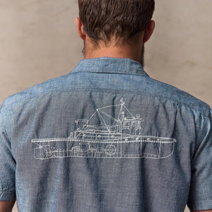 Short sleeve embroidered chambray shirt di Filson | Rinsed indigo chambray (Blue)