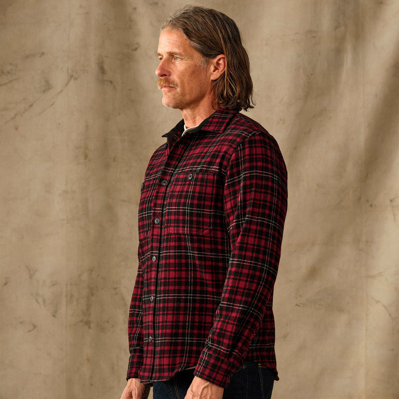 8-oz. wool guide shirt von Filson | Wine / black plaid (Red)
