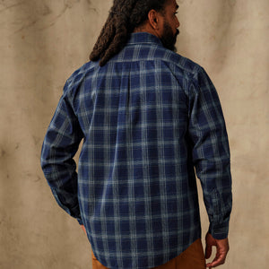 Chambray button-down shirt par Filson | Dark indigo plaid (Blue)