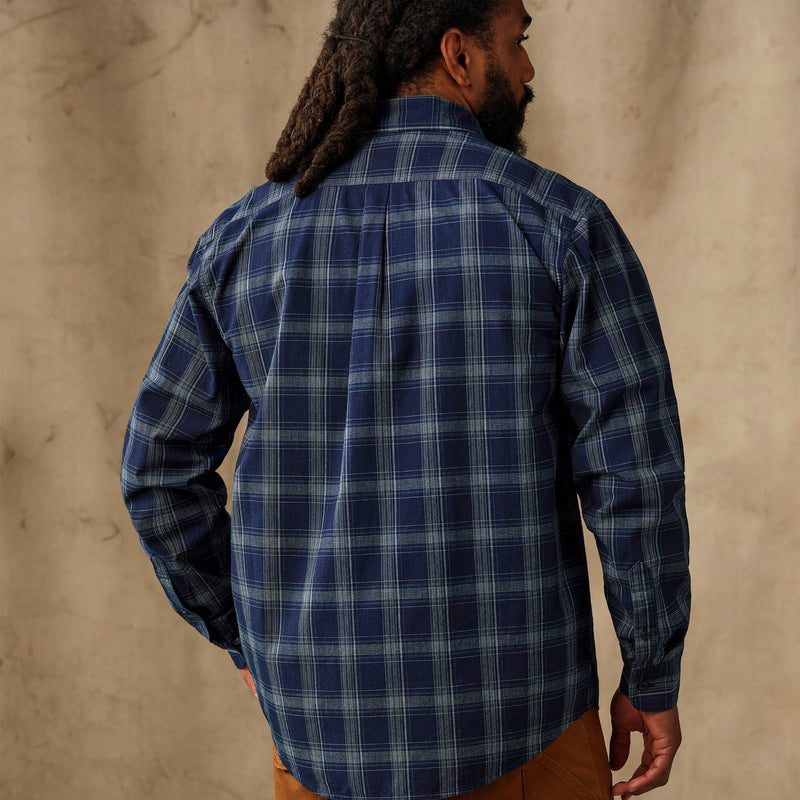 Chambray button-down shirt par Filson | Dark indigo plaid (Blue)