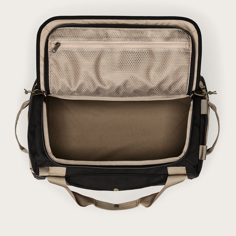 All-weather 40l duffle bag by Filson | Black / covert (Black)